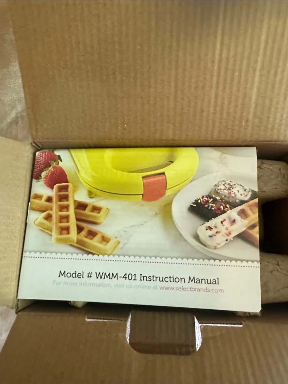 babycakes Mini Waffle Sticks Maker in Lime